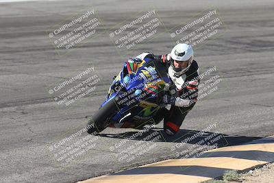 media/Oct-13-2025-Moto Forza (Mon) [[a66d839500]]/3-B Group/Session 2 (Bowl)/